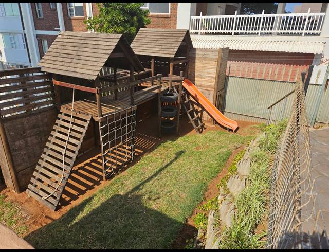 3 BEDROOM APARTMENT FOR SALE IN WARNER BEACH